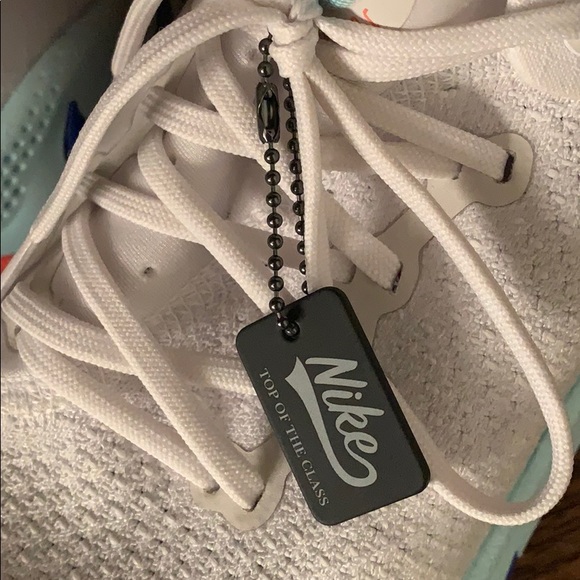 Metal Nike key chain - Picture 2 of 2
